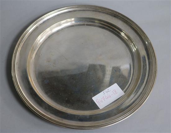 A continental 800 standard silver circular dish, 11.2 oz.